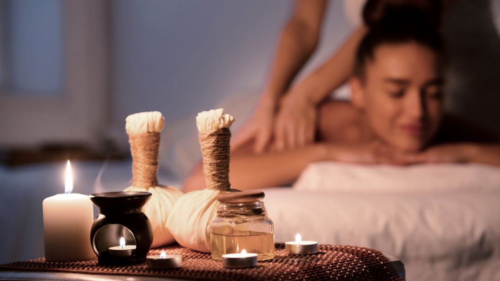 Enjoy the complete bliss of a spa package in Bangkok. 